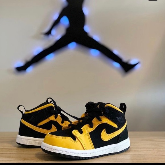Air Jordan 1 - Picture 3 of 3